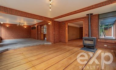 Casa en Venta en Avenida Central, Lo Cañas