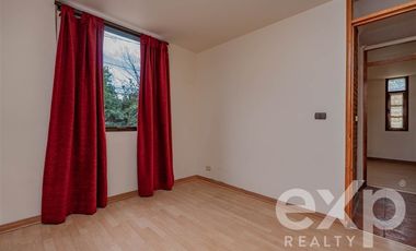 Casa en Venta en Avenida Central, Lo Cañas