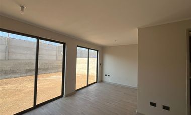 Casa en Arriendo en REMANSO DE MACHALI