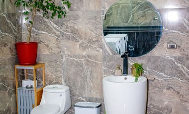 Se Vende Casa en Pirque | 400m² | Quincho Jacuzzi