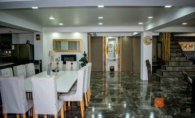 Se Vende Casa en Pirque | 400m² | Quincho Jacuzzi