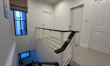 4-Bedroom House with Private Pool for Rent