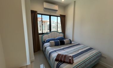 4-Bedroom House with Private Pool for Rent