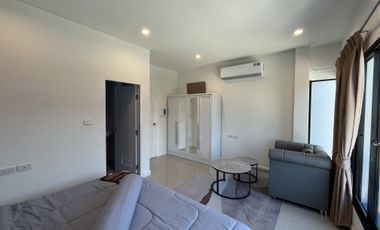4-Bedroom House with Private Pool for Rent