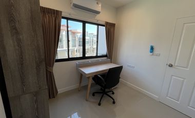 4-Bedroom House with Private Pool for Rent