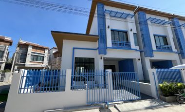 4-Bedroom House with Private Pool for Rent
