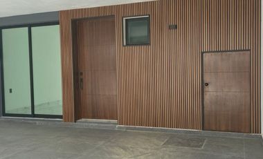 CASA EN VENTA DE 3 NIVELES EN RESIDENCIAL EL DIAMANTE