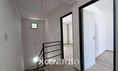 Dúplex en Alquiler de 2 Dormitorios c/ Patio y Asador en Barrio Yapeyu