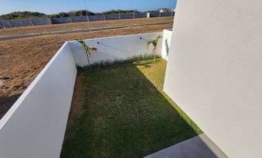 Casa en Venta Lomas del Mediterráneo, el jardín más grande