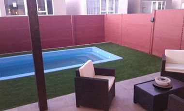 Casa en arriendo c/ estacionamiento en Peñablanca