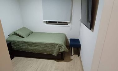 Casa en arriendo c/ estacionamiento en Peñablanca