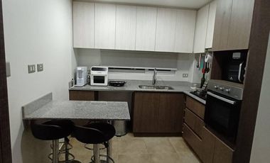 Casa en arriendo c/ estacionamiento en Peñablanca