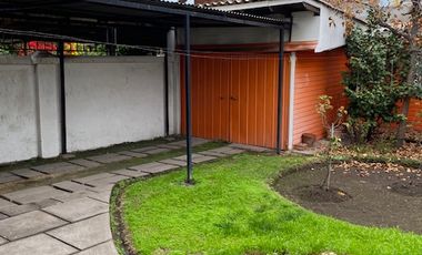 VENDO CASA BARRIO RESIDENCIAL A 4 CUADRAS DEL METRO EL LLANO