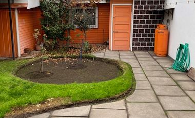 VENDO CASA BARRIO RESIDENCIAL A 4 CUADRAS DEL METRO EL LLANO