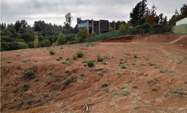 Alta plusvalía, terreno 2000 m2 en Los Pinos