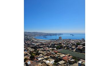 SE VENDE LINDO DEPTO CON HERMOSA VISTA A LA BAHIA Y PTO DE VALPARAISO