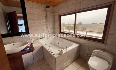 CASA DOS PISOS CON VISTA AL MAR EN CONDOMINIO