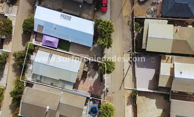 CASA DOS PISOS CON VISTA AL MAR EN CONDOMINIO