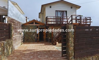 CASA DOS PISOS CON VISTA AL MAR EN CONDOMINIO