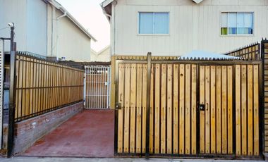 SE ARRIENDA CASA EN EL SECTOR DEL MANZANO SUR, PADRE HURTADO