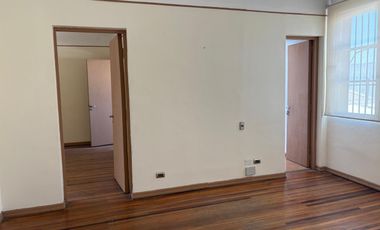 VENTA DE OFICINA EN EDIFICIO EN PLAZA DE ARMAS DE CURICO