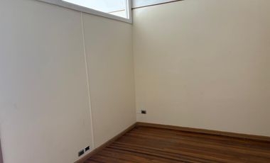 VENTA DE OFICINA EN EDIFICIO EN PLAZA DE ARMAS DE CURICO