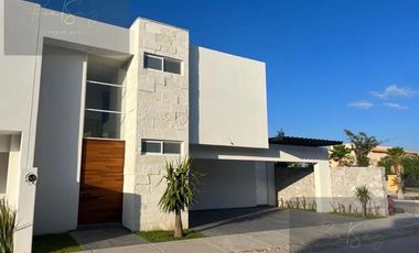 Casa en cCASA EN VENTA EN RANCHO SANTA MÓNICA, AGUASCALIENTESondominio