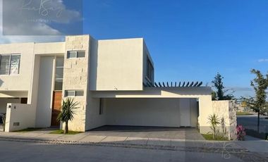 Casa en cCASA EN VENTA EN RANCHO SANTA MÓNICA, AGUASCALIENTESondominio
