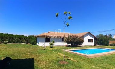 Casa en Venta en a pasos de vivero las rosas
