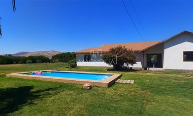 Casa en Venta en a pasos de vivero las rosas