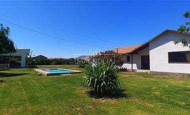 Casa en Venta en a pasos de vivero las rosas