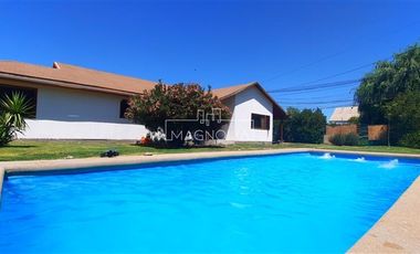 Casa en Venta en a pasos de vivero las rosas