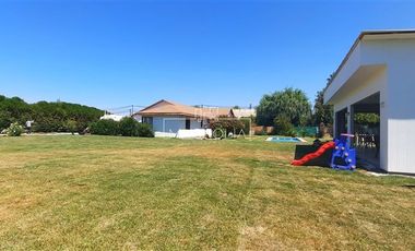 Casa en Venta en a pasos de vivero las rosas