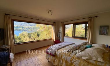 CASA BORDE LAGO RANCO