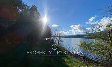 CASA BORDE LAGO RANCO