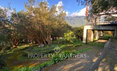 CASA BORDE LAGO RANCO