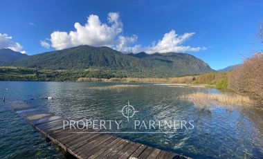 CASA BORDE LAGO RANCO