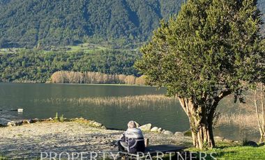 CASA BORDE LAGO RANCO