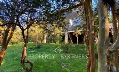 CASA BORDE LAGO RANCO