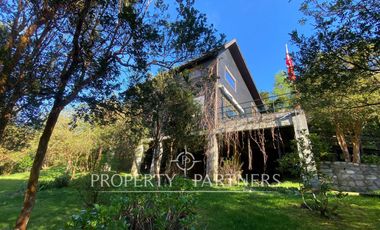 CASA BORDE LAGO RANCO