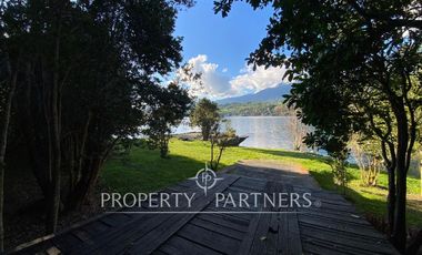 CASA BORDE LAGO RANCO