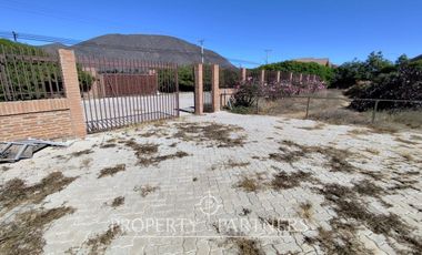 Terreno con Excelente Ubicación y Vitrina en Sector Ulriksen