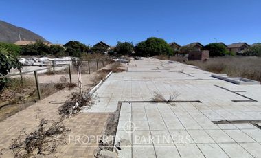 Terreno con Excelente Ubicación y Vitrina en Sector Ulriksen