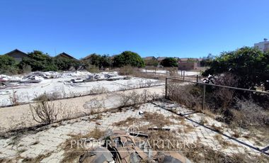 Terreno con Excelente Ubicación y Vitrina en Sector Ulriksen
