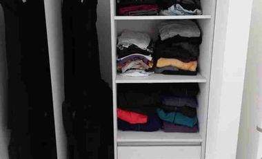 Va Urquiza, Sucre 4300 y Donado, 2 amb, 50m2, u$s 1,100 + servicios.
