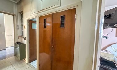 VENTA DEPTO 3 AMB BALVANERA CON DEPENDENCIA Y BALCON AL FRENTE