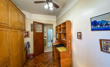 VENTA DEPTO 3 AMB BALVANERA CON DEPENDENCIA Y BALCON AL FRENTE