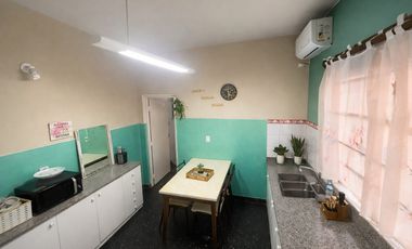 VENTA CASA 3 AMB. C/COCHERA - LOTE PROPIO 181m2  - J.L. SUÁREZ