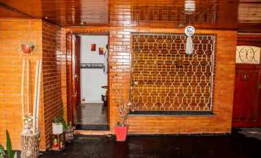 VENTA CASA 3 AMB. C/COCHERA - LOTE PROPIO 181m2  - J.L. SUÁREZ