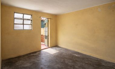VENTA CASA 3 AMB. C/COCHERA - LOTE PROPIO 181m2  - J.L. SUÁREZ